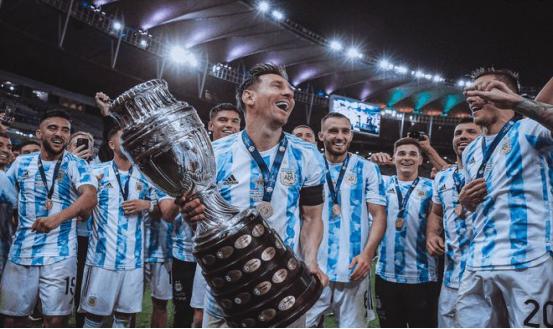 球王马拉多纳历任女友,球王马拉多纳的一生