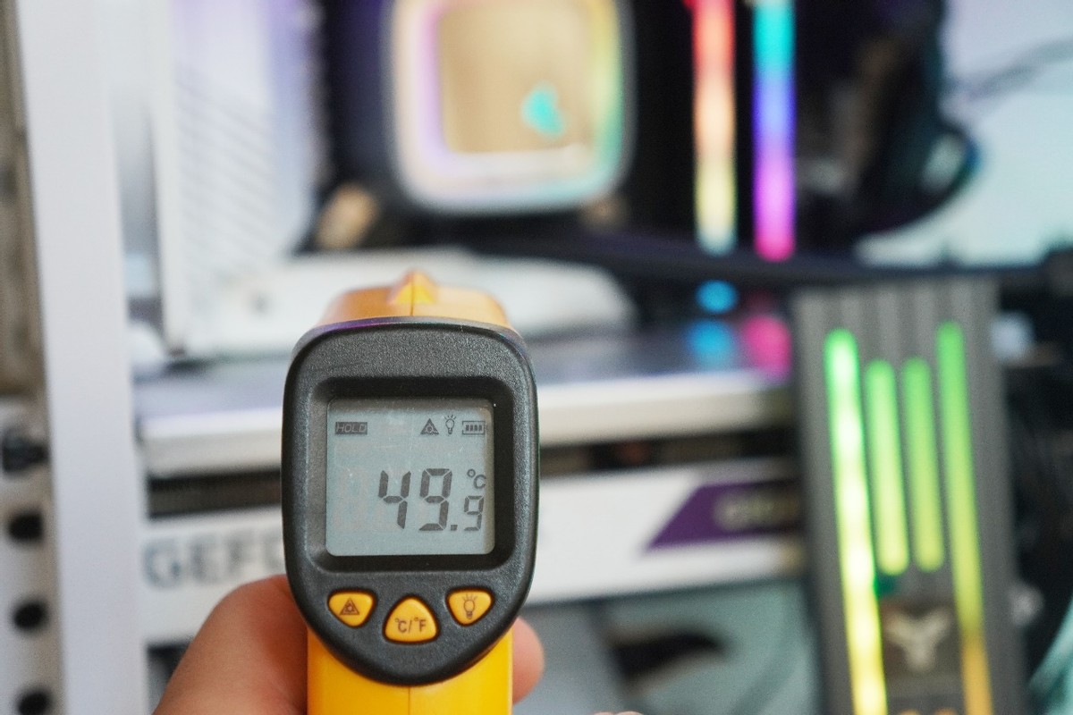 技嘉aorusgen41tb钛雕,pcie4.0固态技嘉评测