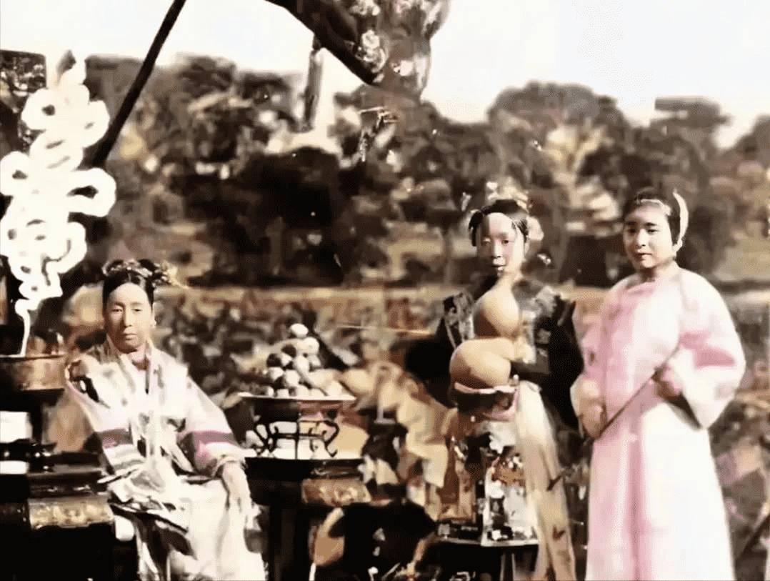 日军泯灭人性的酷刑：日军扫荡后被凌辱的妇女老人受到残酷的刑罚