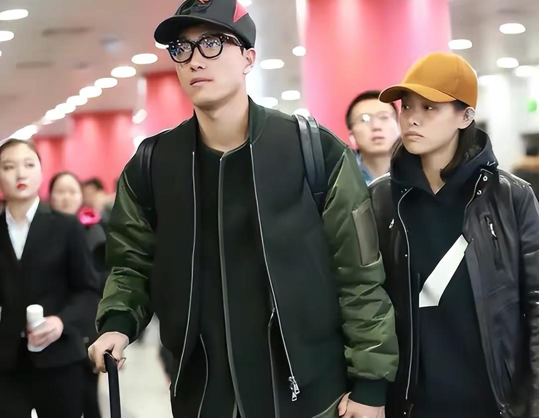 刘翔成为世界冠军的艰苦历程,世界冠军刘翔现在干什么呢