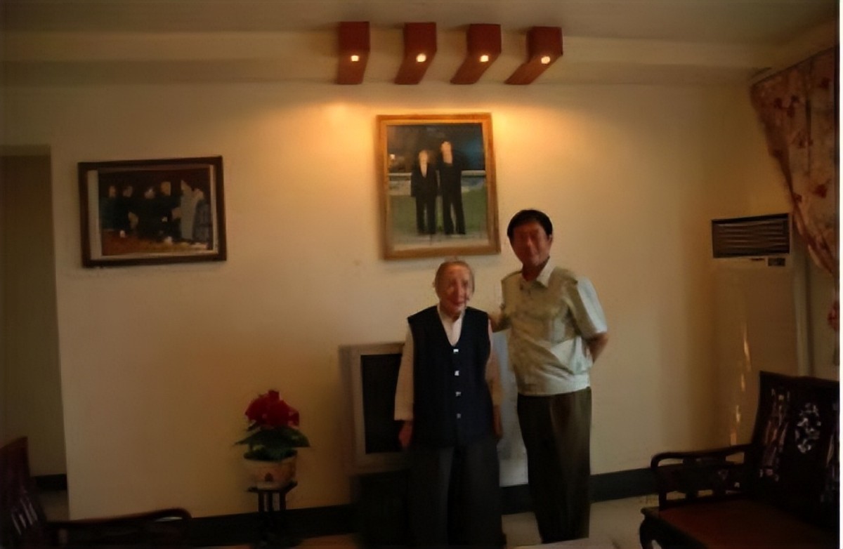 1997年重庆老妇访问朝鲜，祭拜金日成后，提出了一个大胆的建议