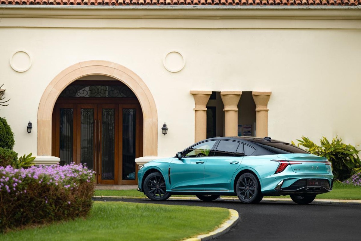 普通人买得起的红旗车,都市年轻人买什么车好