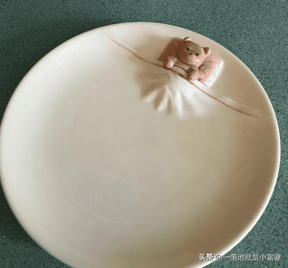 变态的纳粹德国,*光脱**犹太人女人衣服,集体*杀屠**!