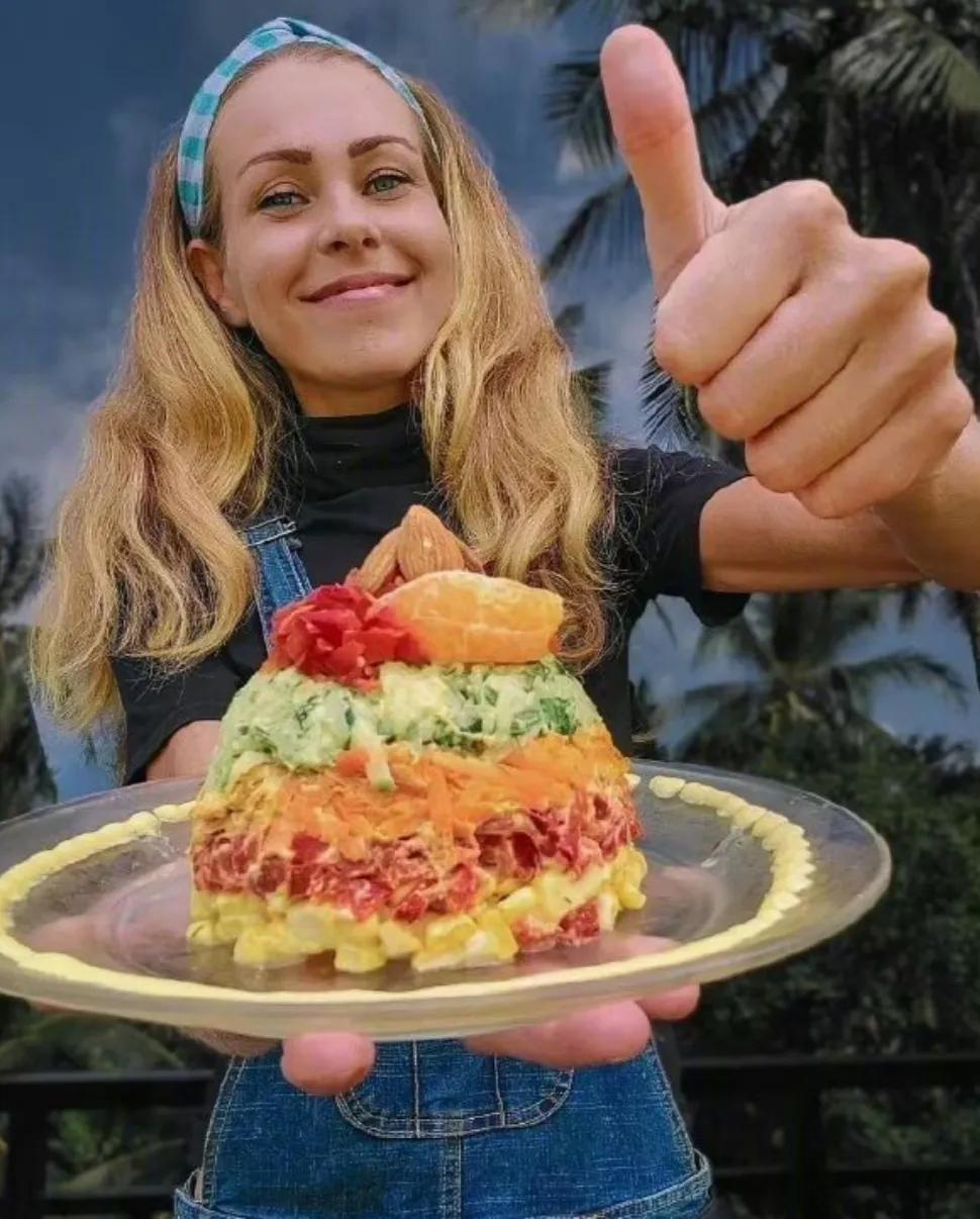 俄罗斯素食主义网红去世,外国女网红素食主义死亡