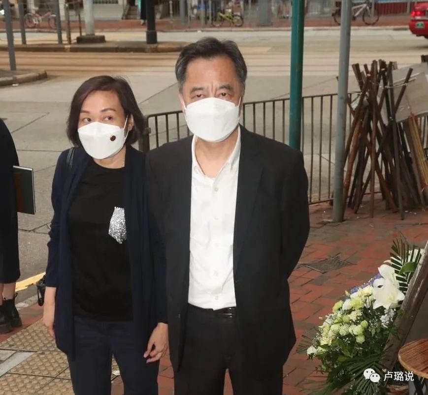 天王隐藏的“大老婆”，把持20亿财产，一生不婚不育，图的是啥？