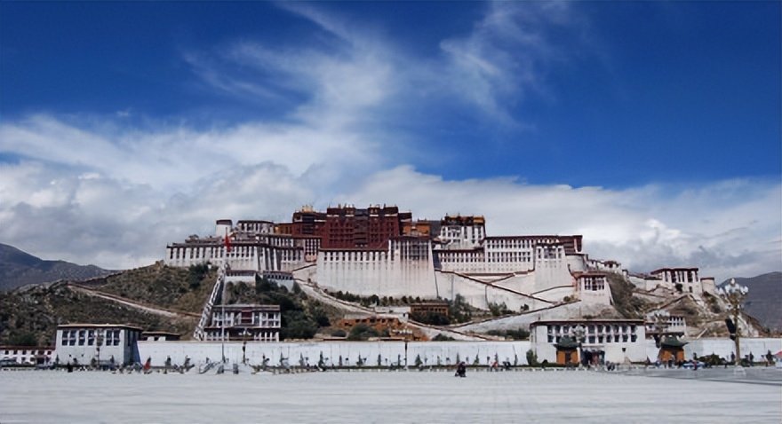 布达拉宫免费游玩时间,布达拉宫旅游免票攻略
