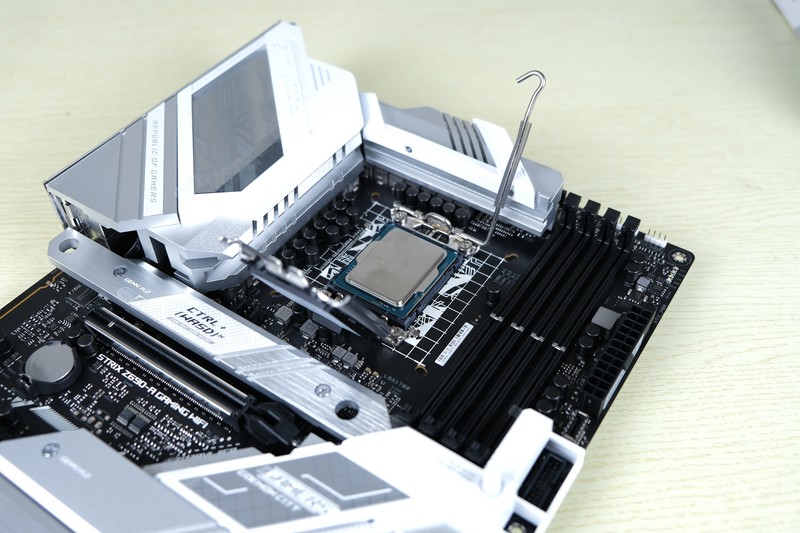 阿斯加特吹雪联名ddr5内存超频,性能最好的ddr5