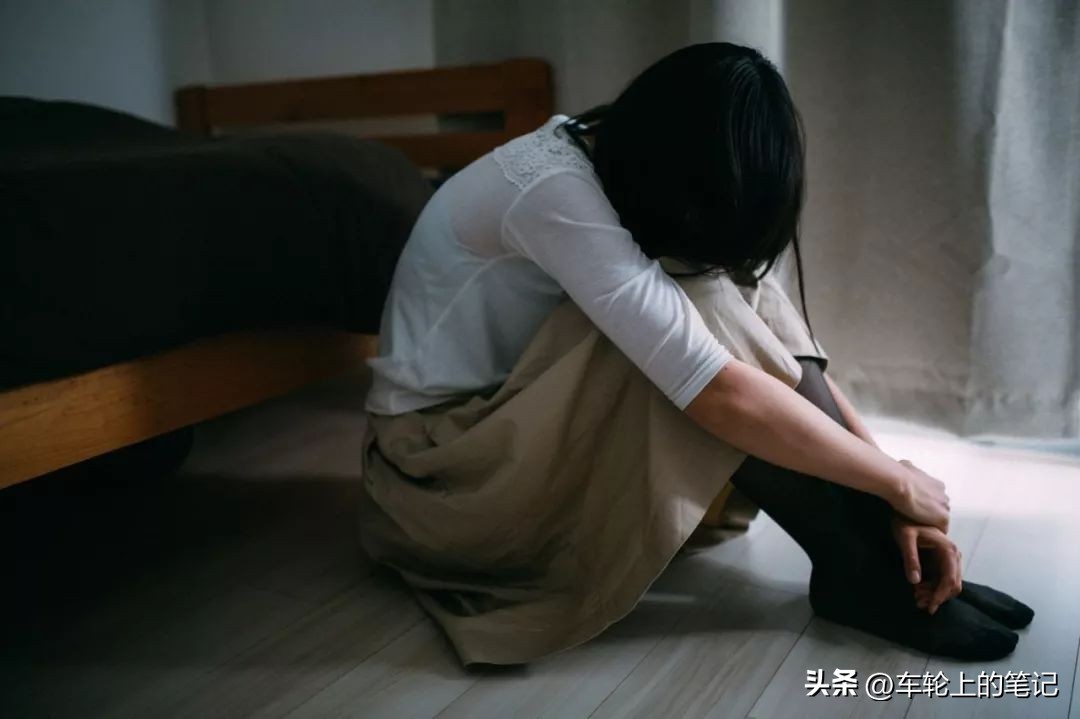 新型卖淫方式袭来，打着高端服务后面的卖淫新模式，多少女性入坑