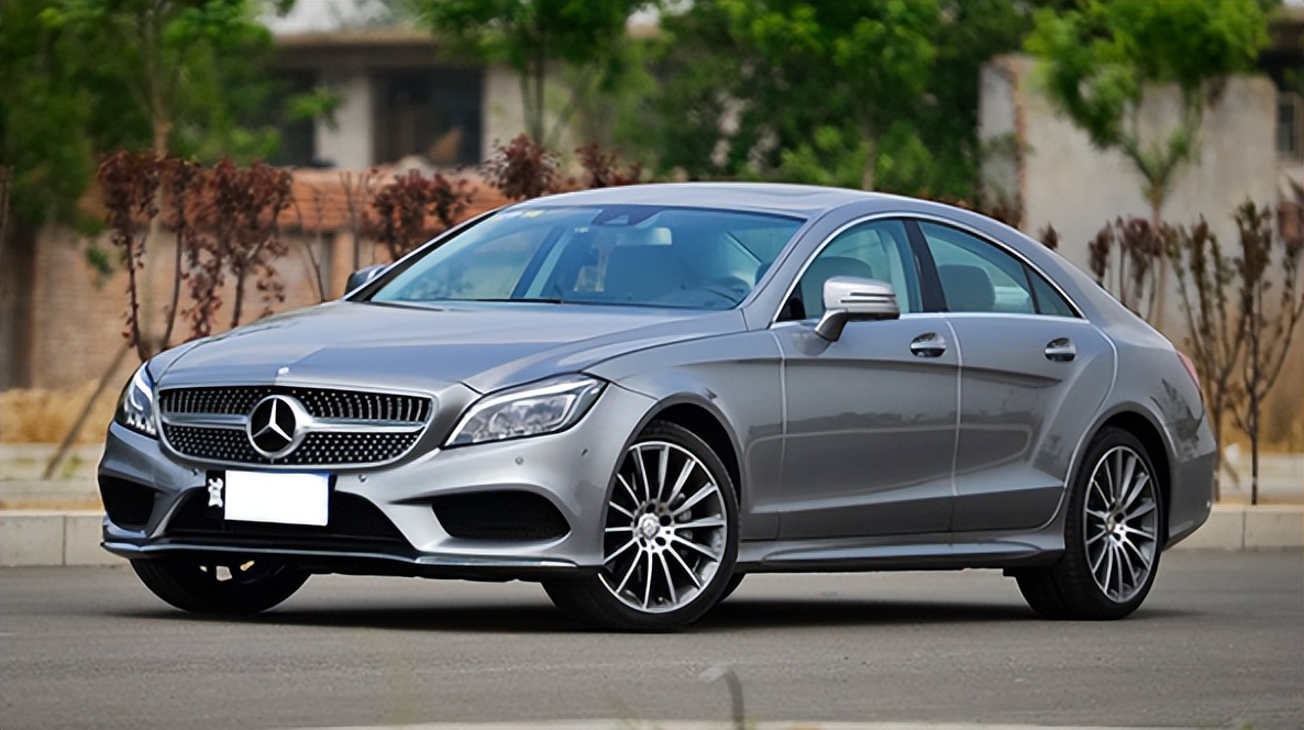 奔驰停产的有哪些车型,奔驰c220l落地多少钱停产了