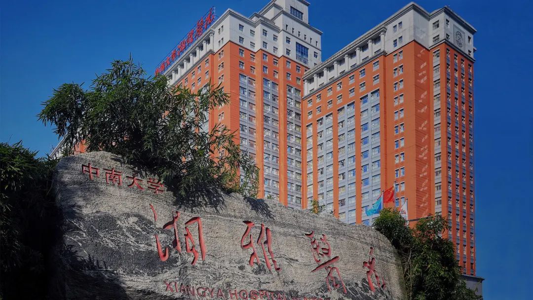 指甲上有血点是癌症的前兆,癌症的指甲早期信号