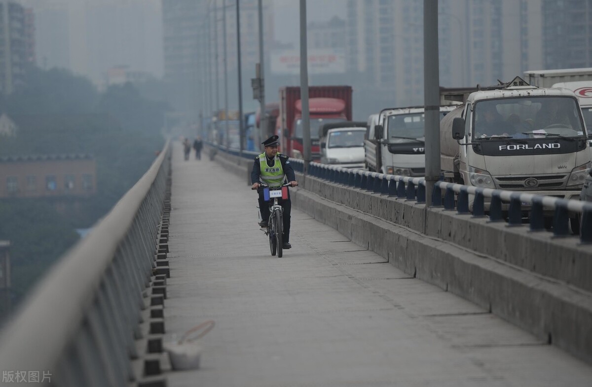 陕西路政巡查员需要什么条件,路政巡查员有前途吗