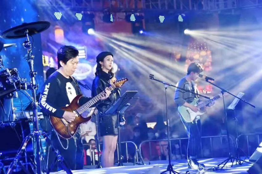 大型晚会活动策划案例：丘大叔X米修公关尾牙派对