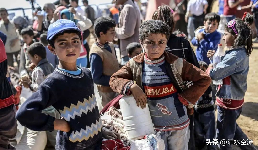 西方国家的所谓*权人**，不过是圣母婊的极度泛滥，最后必然被反噬