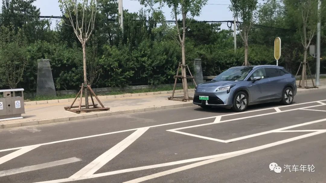 价位在30万到50万混动suv,纯电动suv畅快体验蔚来es6