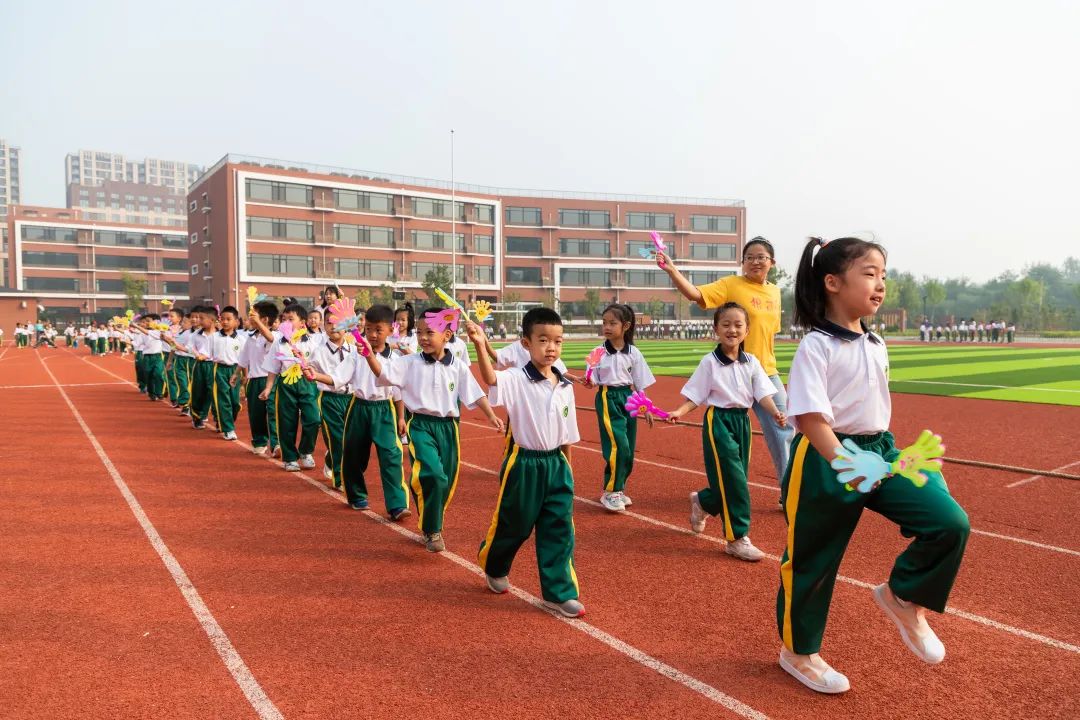 喜迎二十大奋进新征程开启新时代,房山首师大育新学校