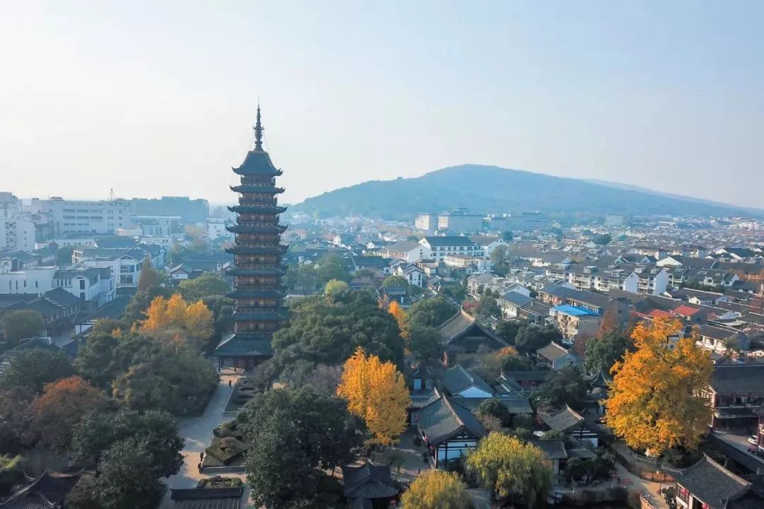 常熟银湖园林古典别墅,常熟四大私家园林