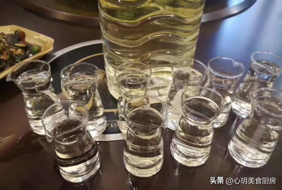 今天才知道，酒精酒的“记号”就写在酒瓶上，再选酒一眼就看明白