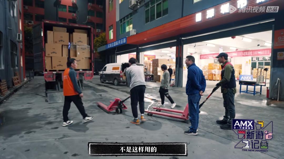 国综之神被骂烂？黄渤“整活”看不懂，明星打工只配15元1小时？