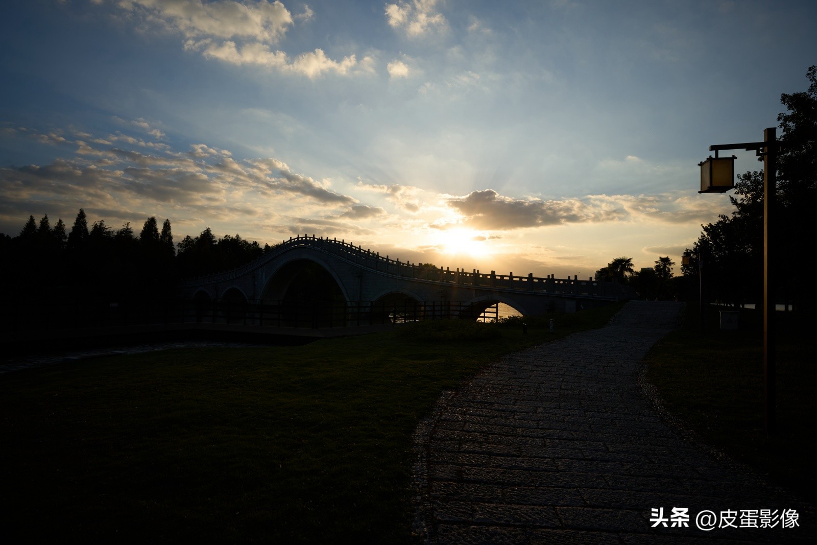 教老婆学摄影|第十五课:换相机就行了?不清晰不通透的10个因素