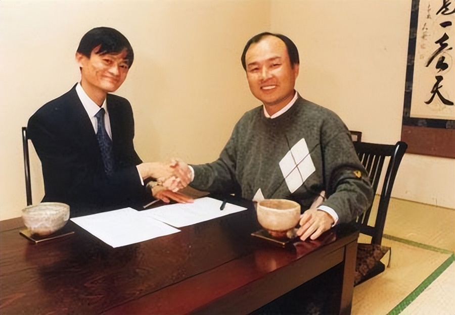 马云用人像是总统，每隔十年必换帅，有人遭突然解聘后号啕大哭