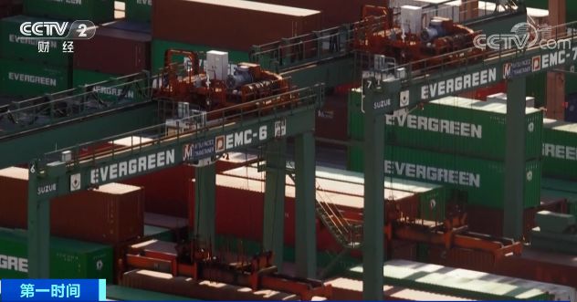 日元贬值=变相打折,电商大量进货!日元为何快速贬值?