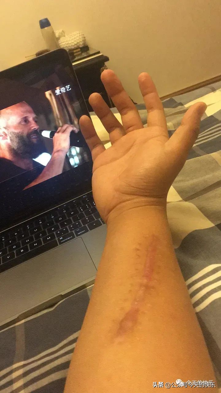 搞笑段子134期,因为买了东西迷失自己的搞笑段子