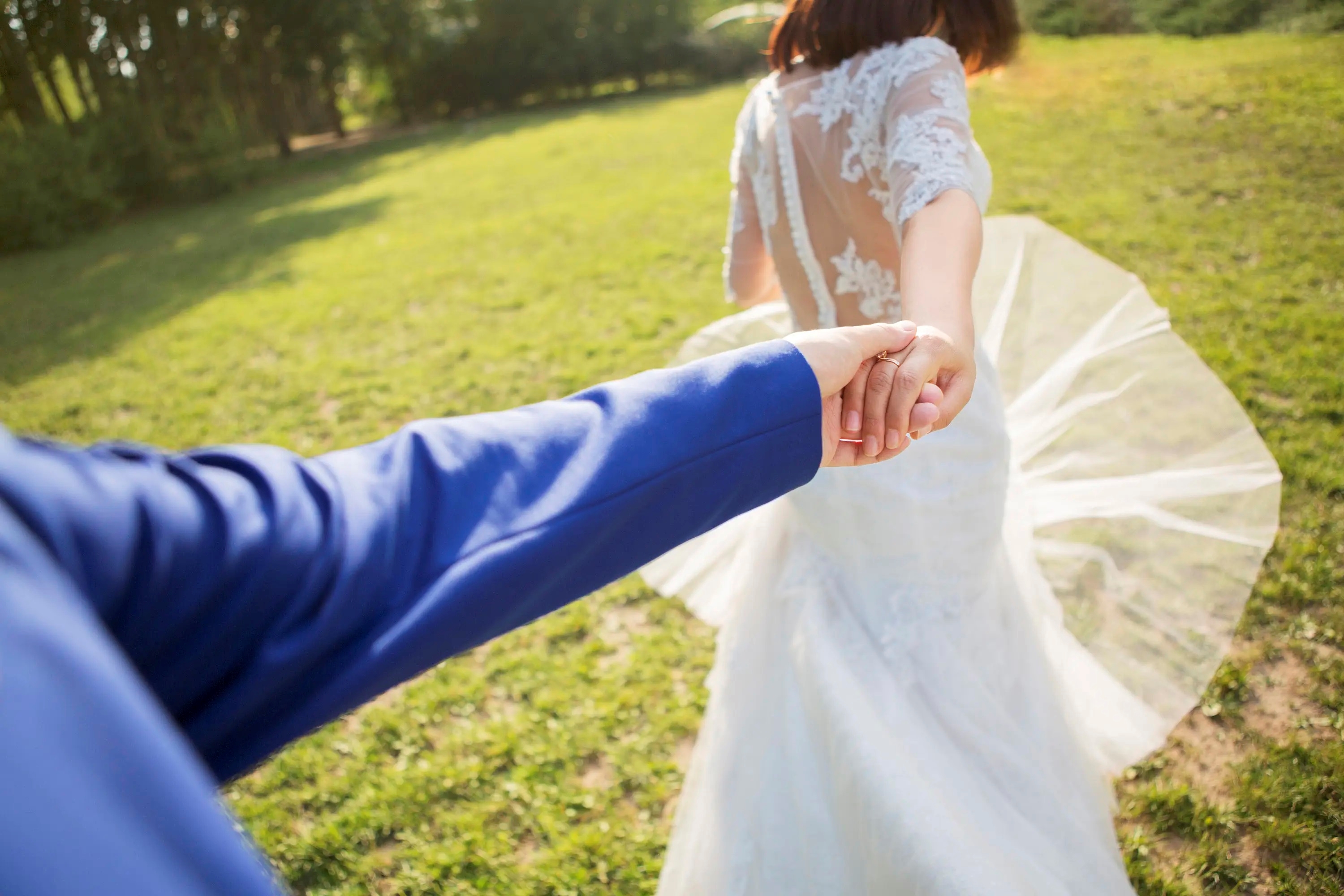 感情一旦出现裂缝就再也回不去了,当感情出现裂痕时你该怎样修补