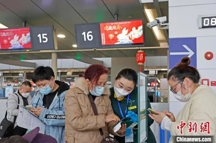 旅游团出国游攻略,跟团出境旅游去哪里好玩