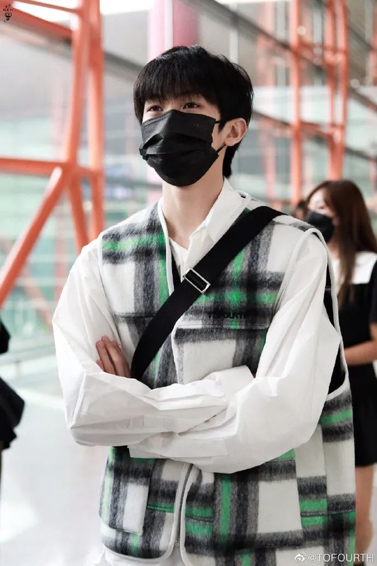 秋日必备穿搭男,冬季马甲穿搭高级感