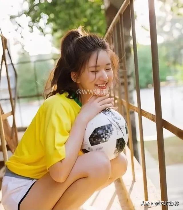 足球宝贝明星身材,足球宝贝明星刚出道照片