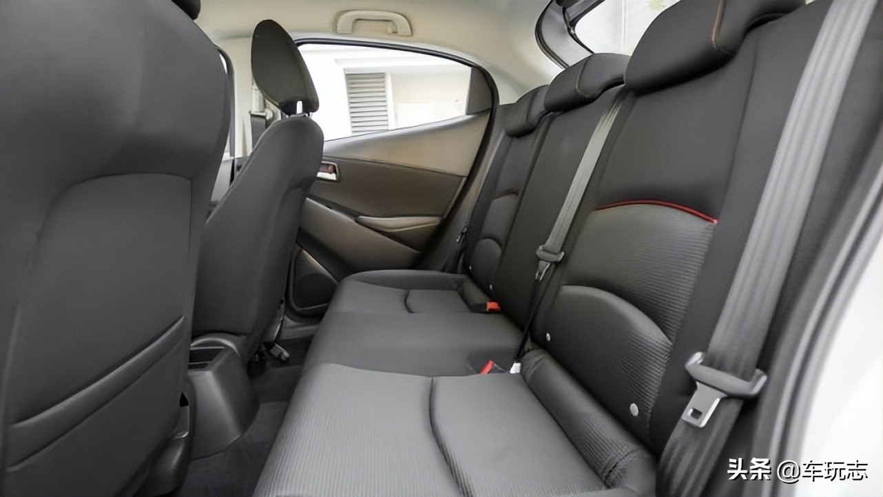 2022款马自达2.0自动质炫版看内饰,2.0马自达测评