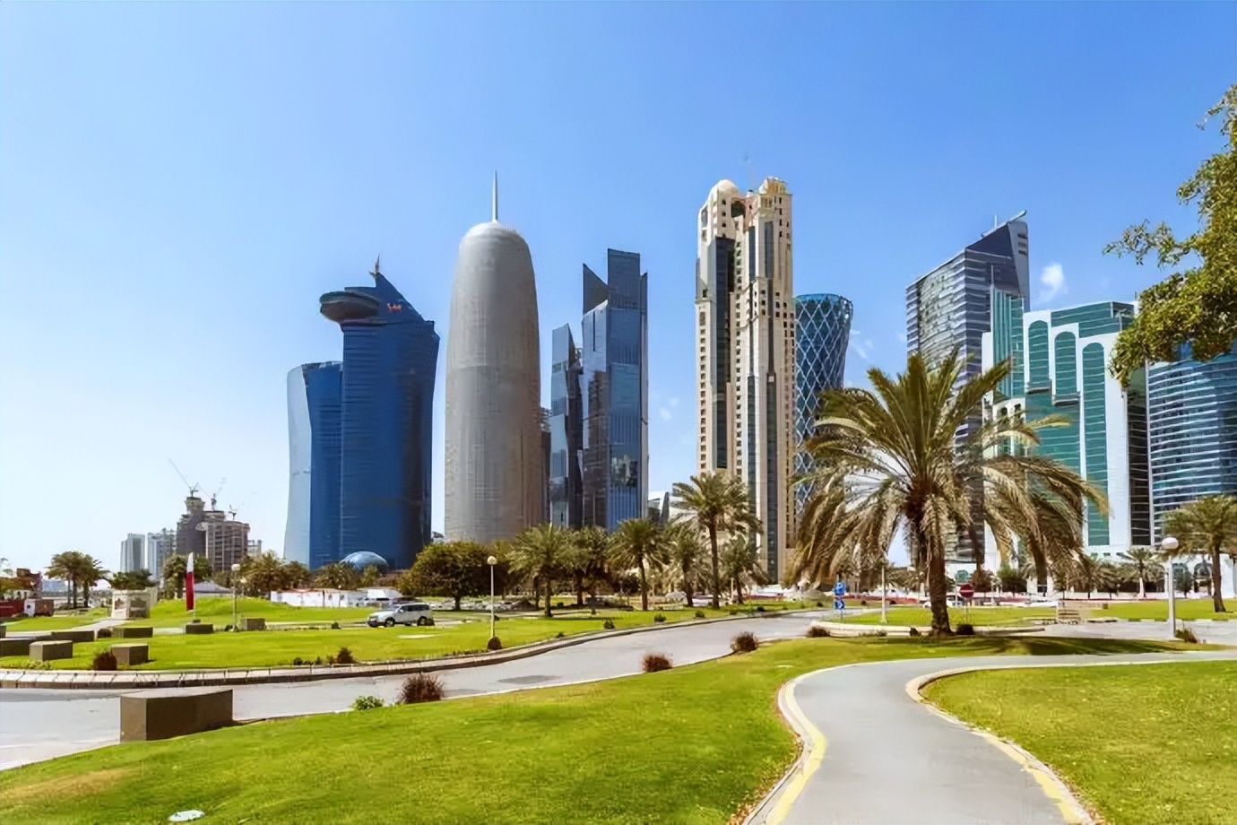 卡塔尔世界杯投资多少,卡塔尔世界杯投资2200亿什么概念