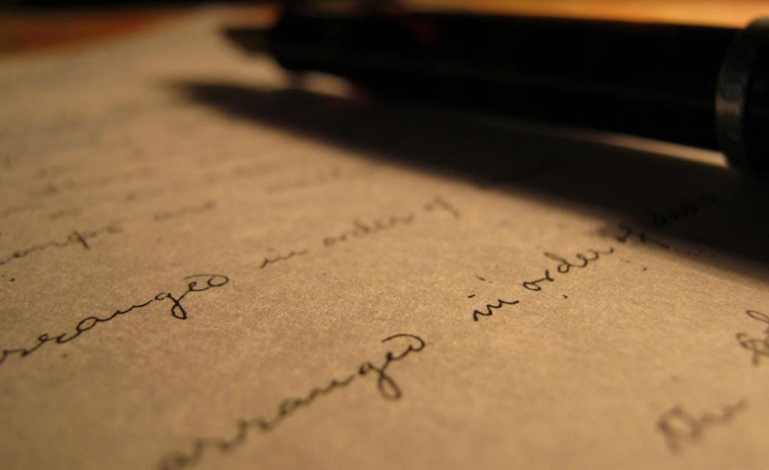 男人越是特别黏你女生会反感吗,男人越黏女人女人是不是会越烦