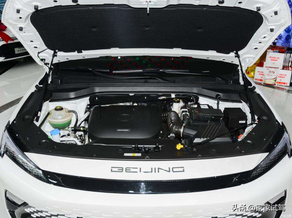 北汽魔方suv试驾视频,北汽魔方哪款车值得买