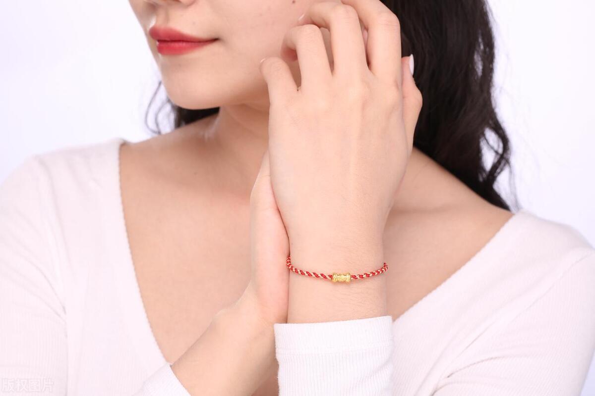 送手链给女生的含义是,送手链给女孩子代表什么