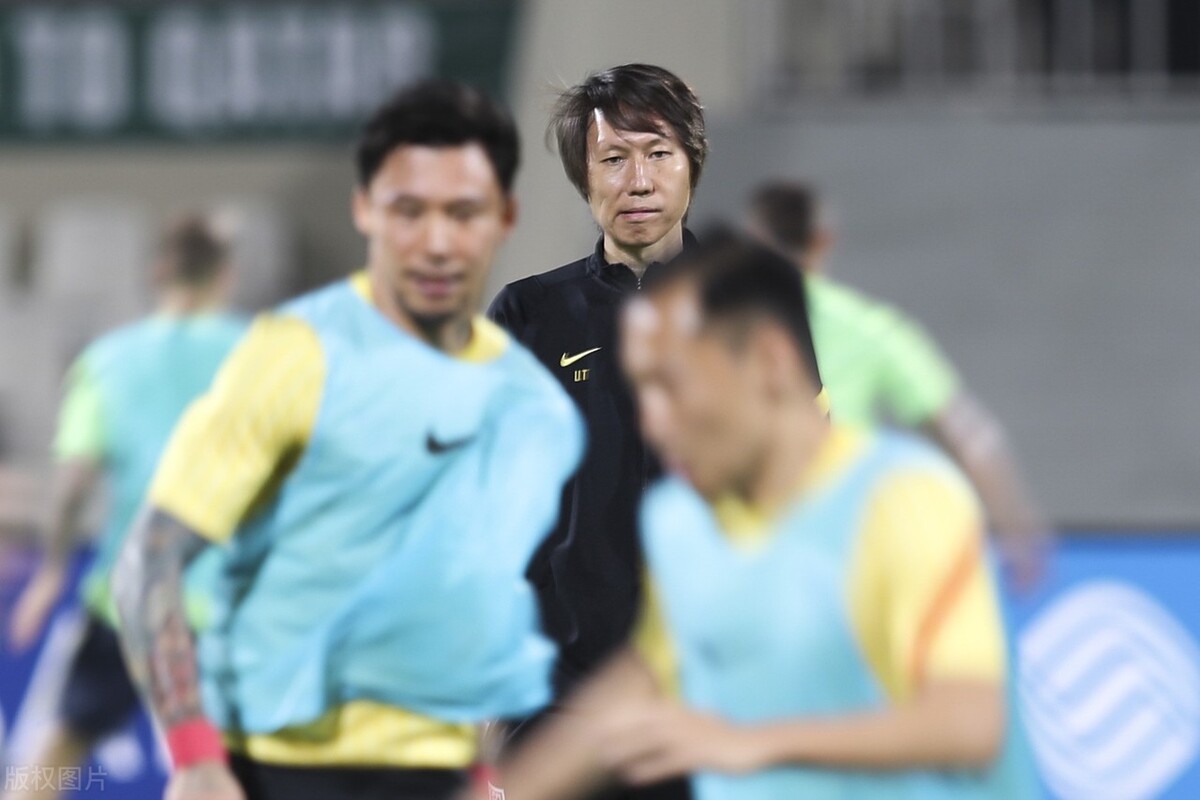 名记爆料李铁曾被实名举报打假球，足协却直接出面，为他撑腰摆平