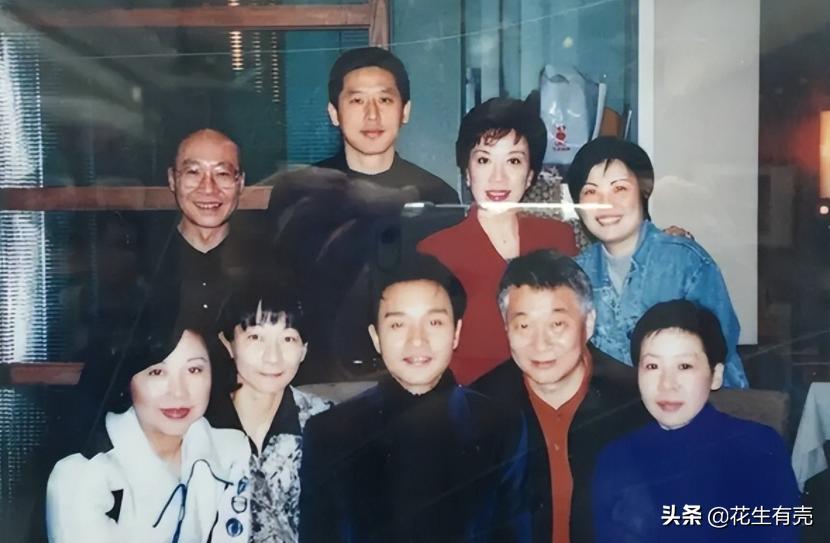 39年后再看唐鹤德：才发现张国荣遇到他，是一生的幸运