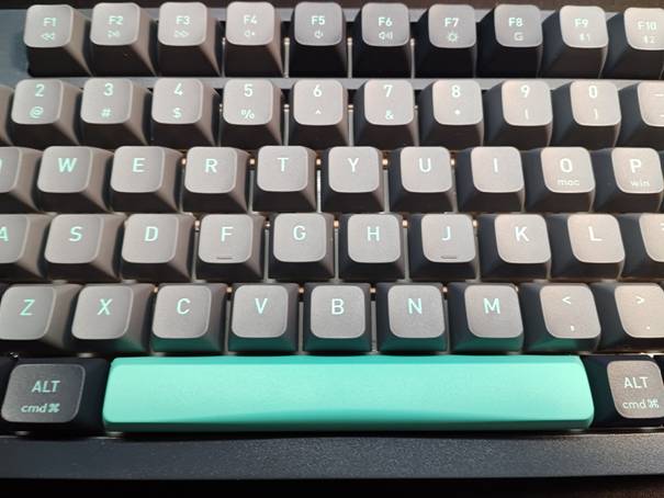 三模机械键盘横评,三百内的三模机械键盘测评