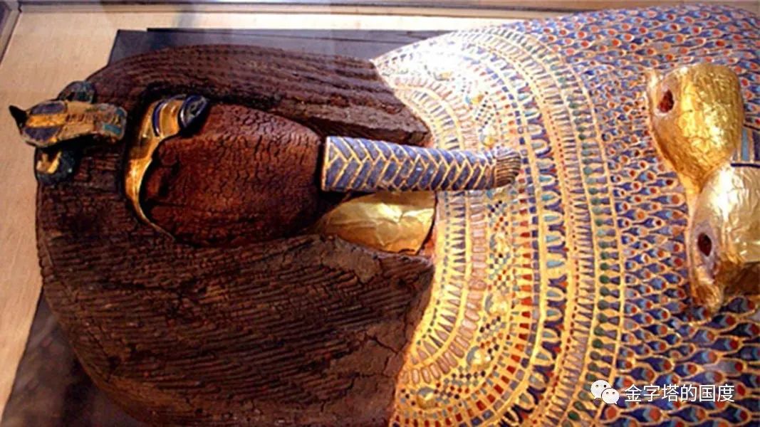 图坦卡蒙100年：埋在黄金堆里的神秘小皇帝