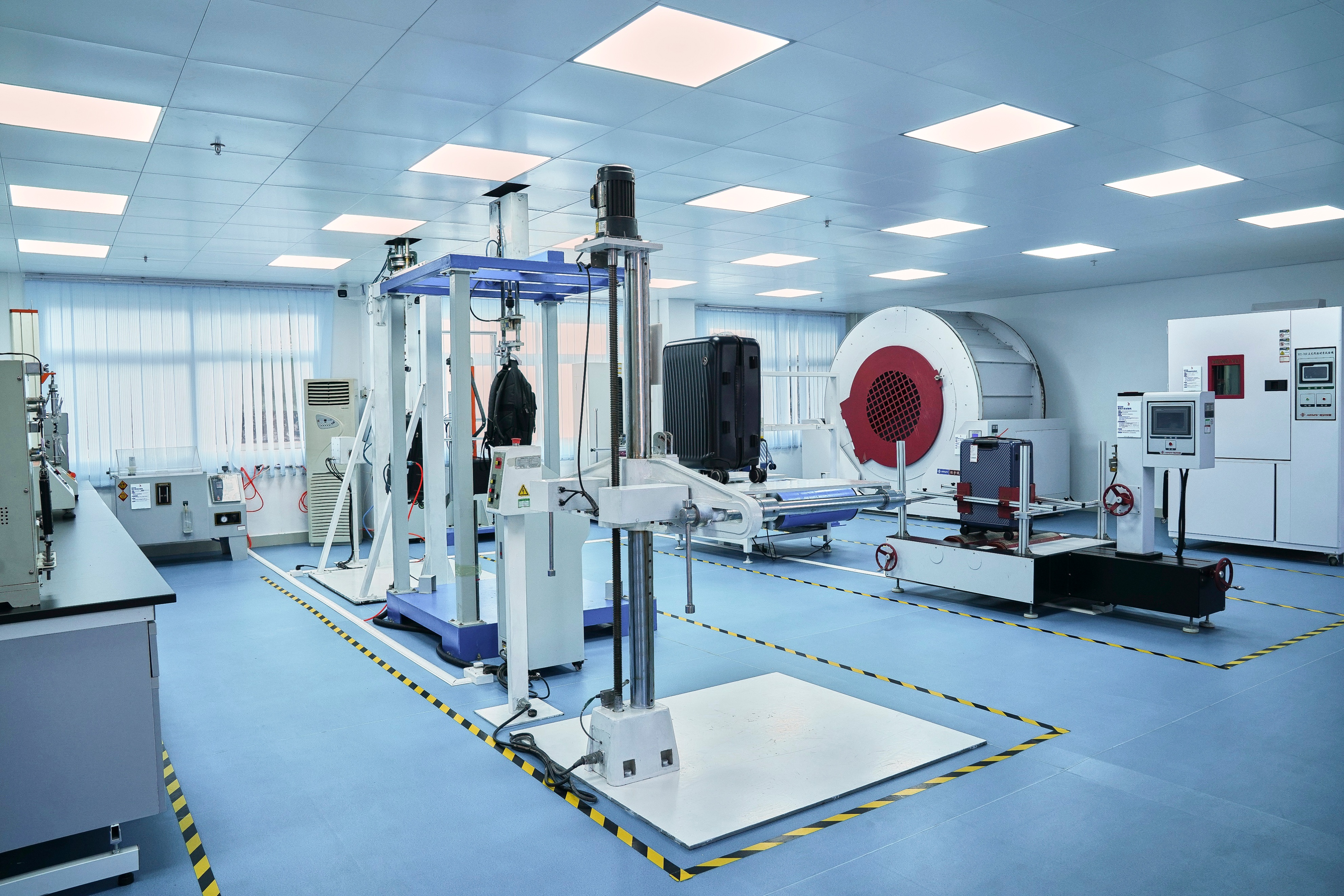 爱华仕箱包品牌活动,爱华仕箱包和普通箱包哪个好