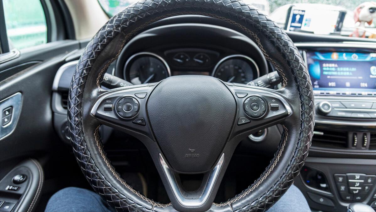 坐山狼全自动洗车机多少钱加盟,安徽自助洗车机加盟成本多少钱