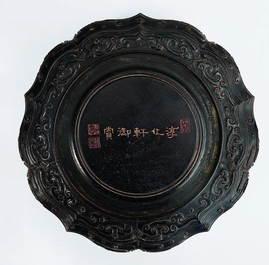 张大千嘉耦图拍卖现场真实图片,张大千布袋佛画拍卖多少钱