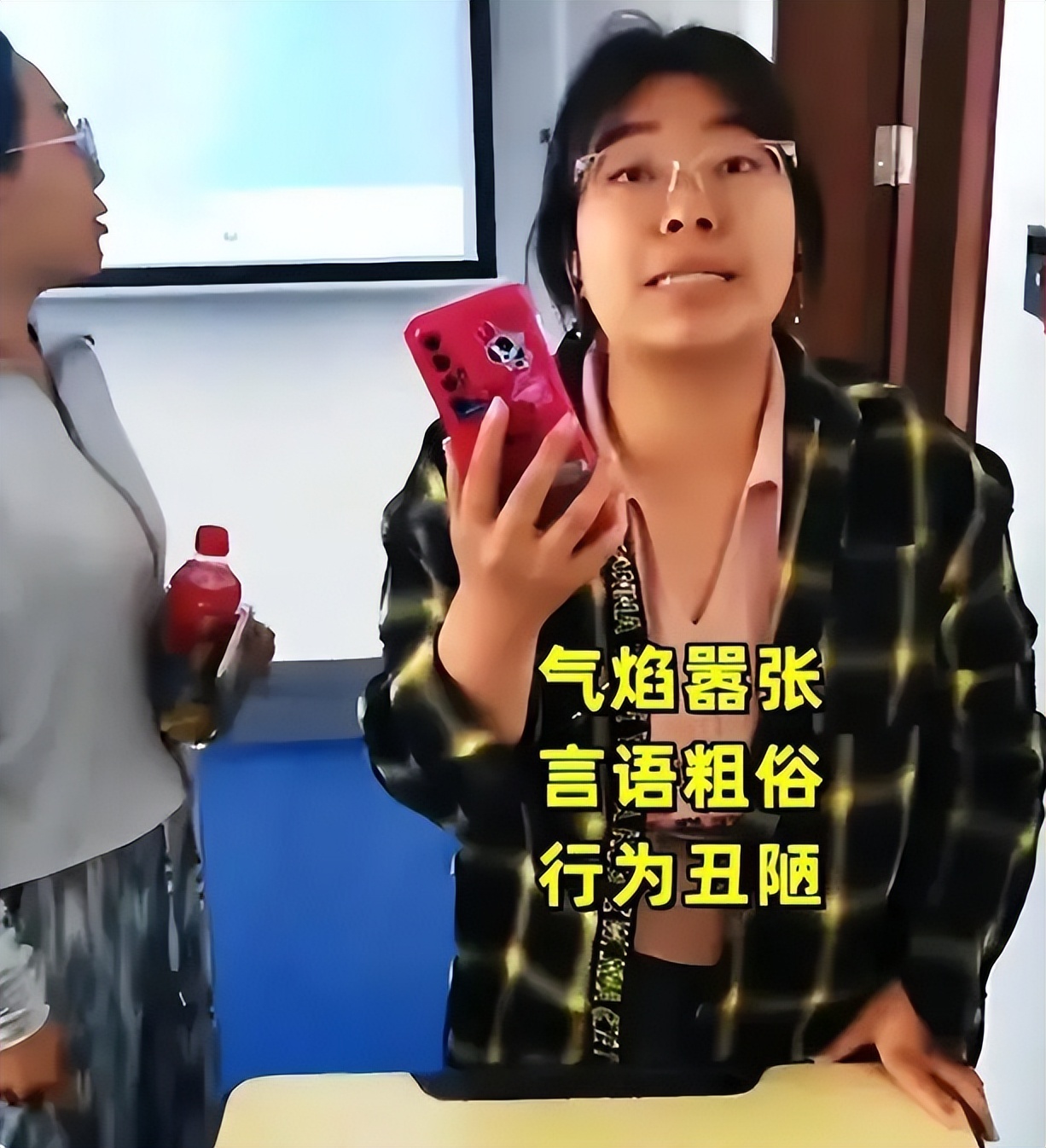 校园欺凌老师不重视,校园霸凌真实事件霸气反击