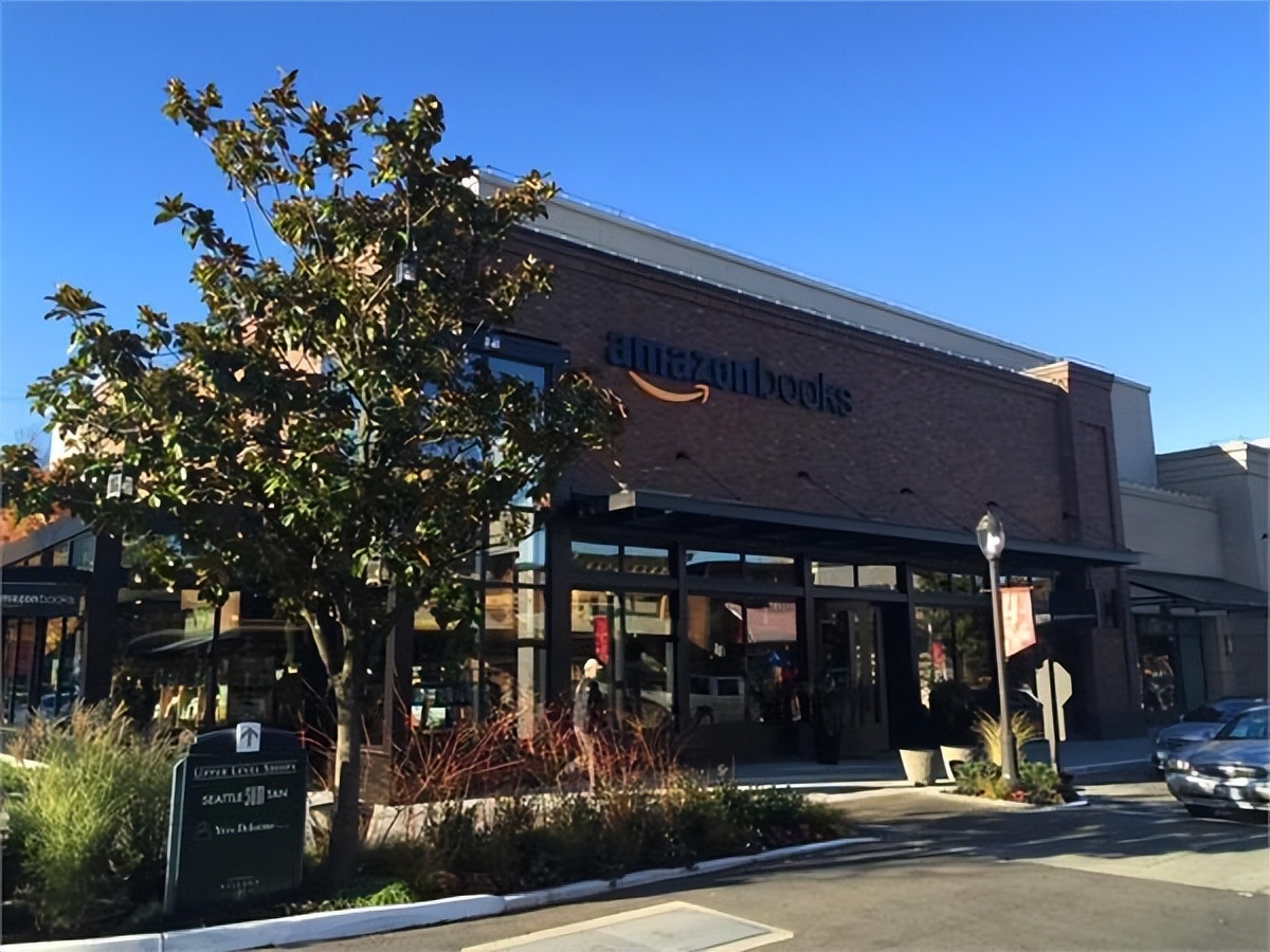 亚马逊的线下门店尝试分析 (亚马逊线下实体店效果)