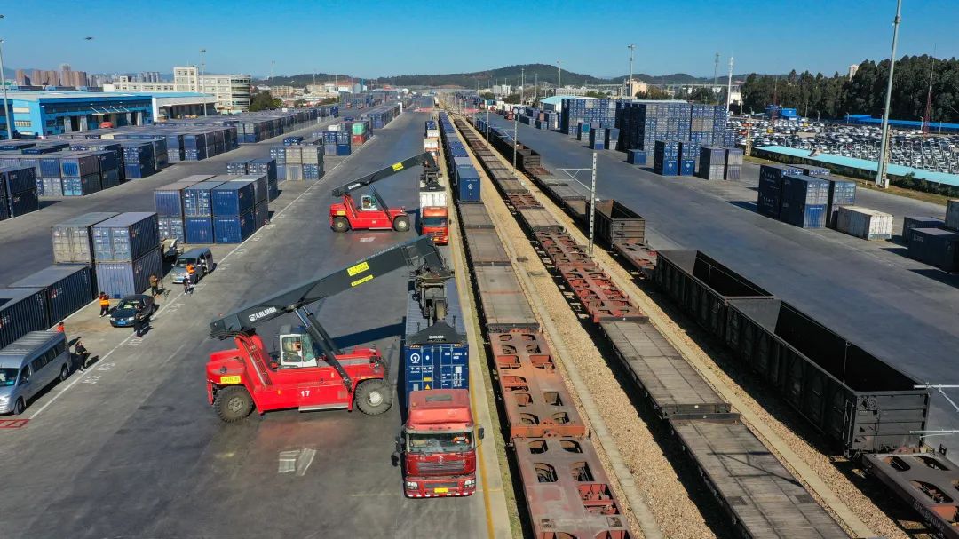 中老铁路为何被称为黄金大通道,中老铁路的建成有哪些有利的影响