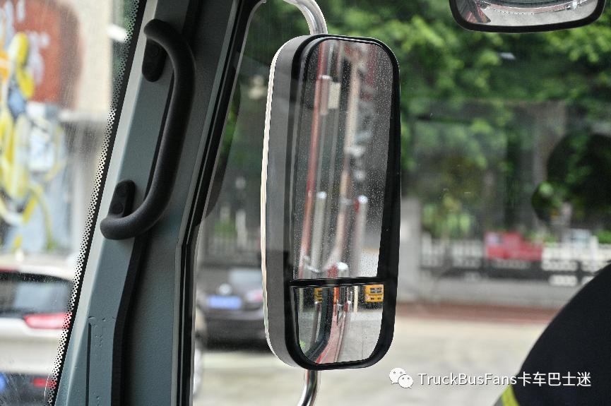 这就是美国“高级”消防车？详解豪士科FRGP4城市高供主战消防车