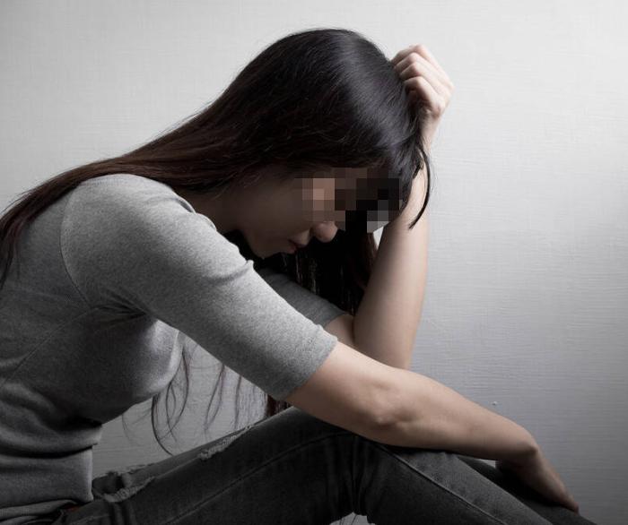 22年女子*款贷**5万，想整成舒淇，结果变小猪佩奇，医院退款赔1万