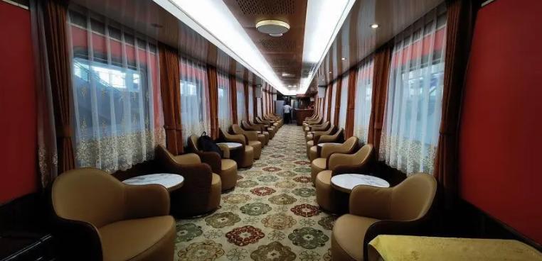 中国十大旅游专列第一视角,国内十大旅游火车