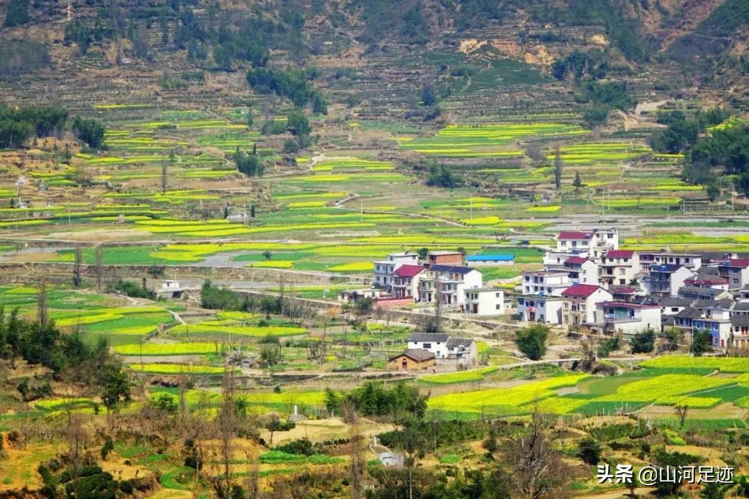 史称“宣歙之脊”，内有和谐之源，被誉中国徽厨之乡