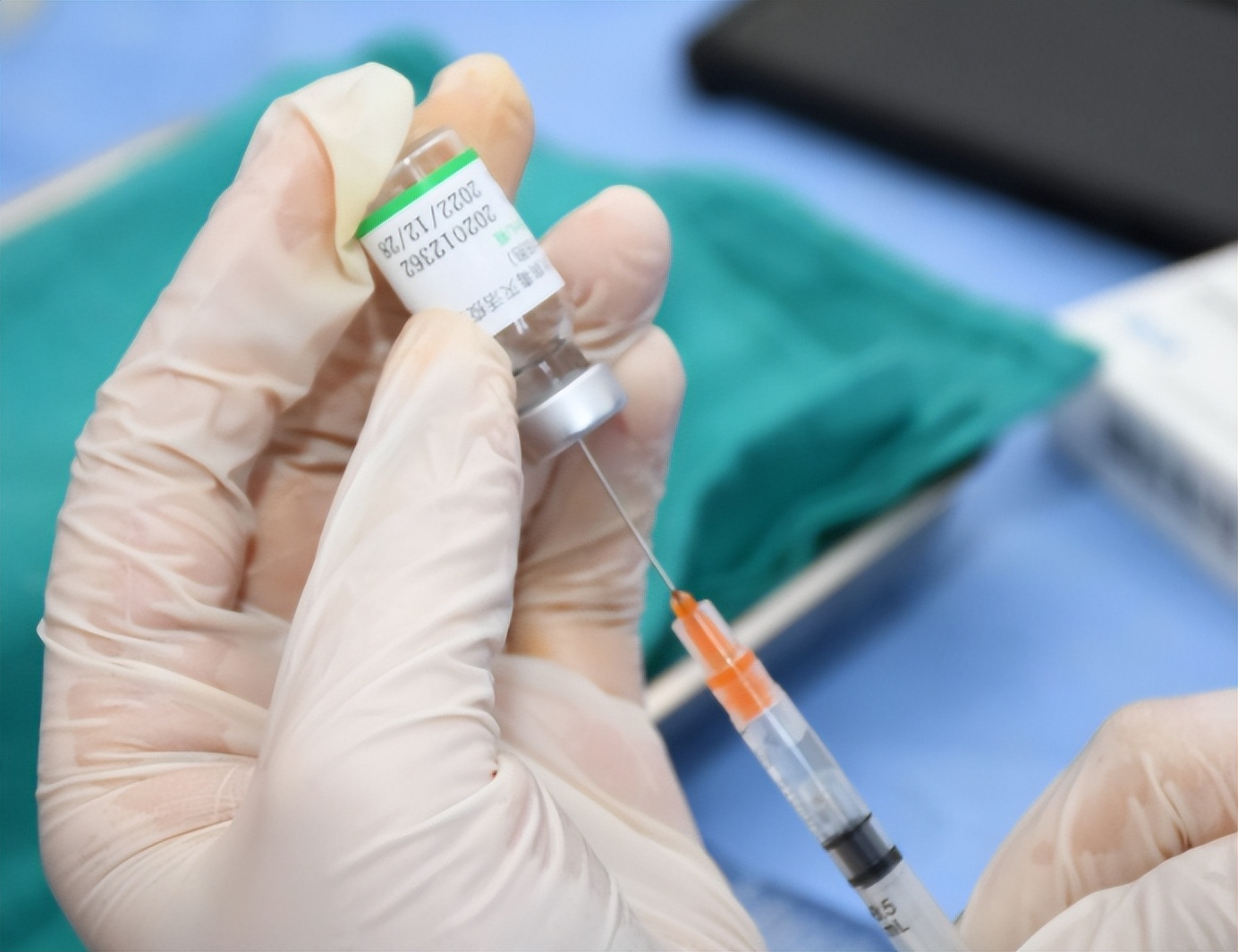 日本放开新冠防控后怎么样了,日本放开疫情管控后果怎样了